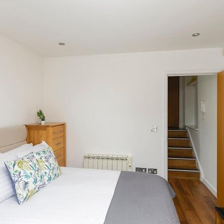 Skyvillion - Beautiful 3-Bed Central London Apartment Екстериор снимка